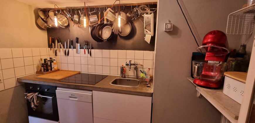 60 qm große 3 Zimmer Mietwohnung zum 15.07 im Pantaleonsviertel frei